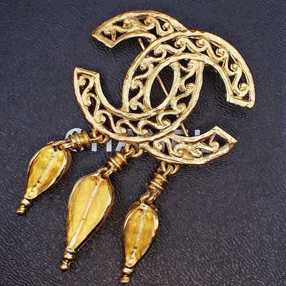 CHANEL CC Logo Drop Pin Brooch 95A Gold GHW France Accessory Vintage authentic - Picture 1 of 9